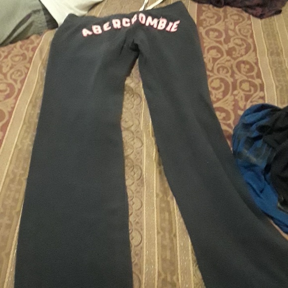 Sweats - Picture 1 of 3